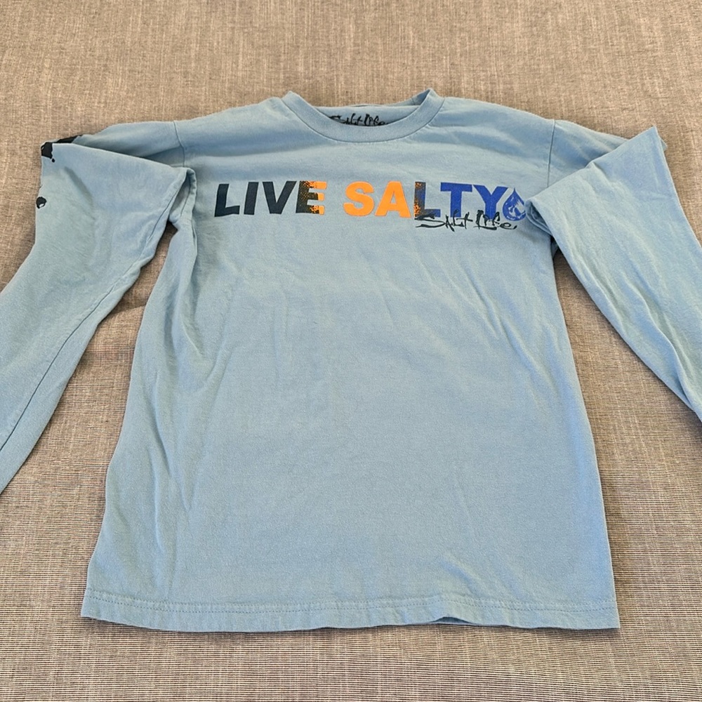 Salt life youth small shirt.